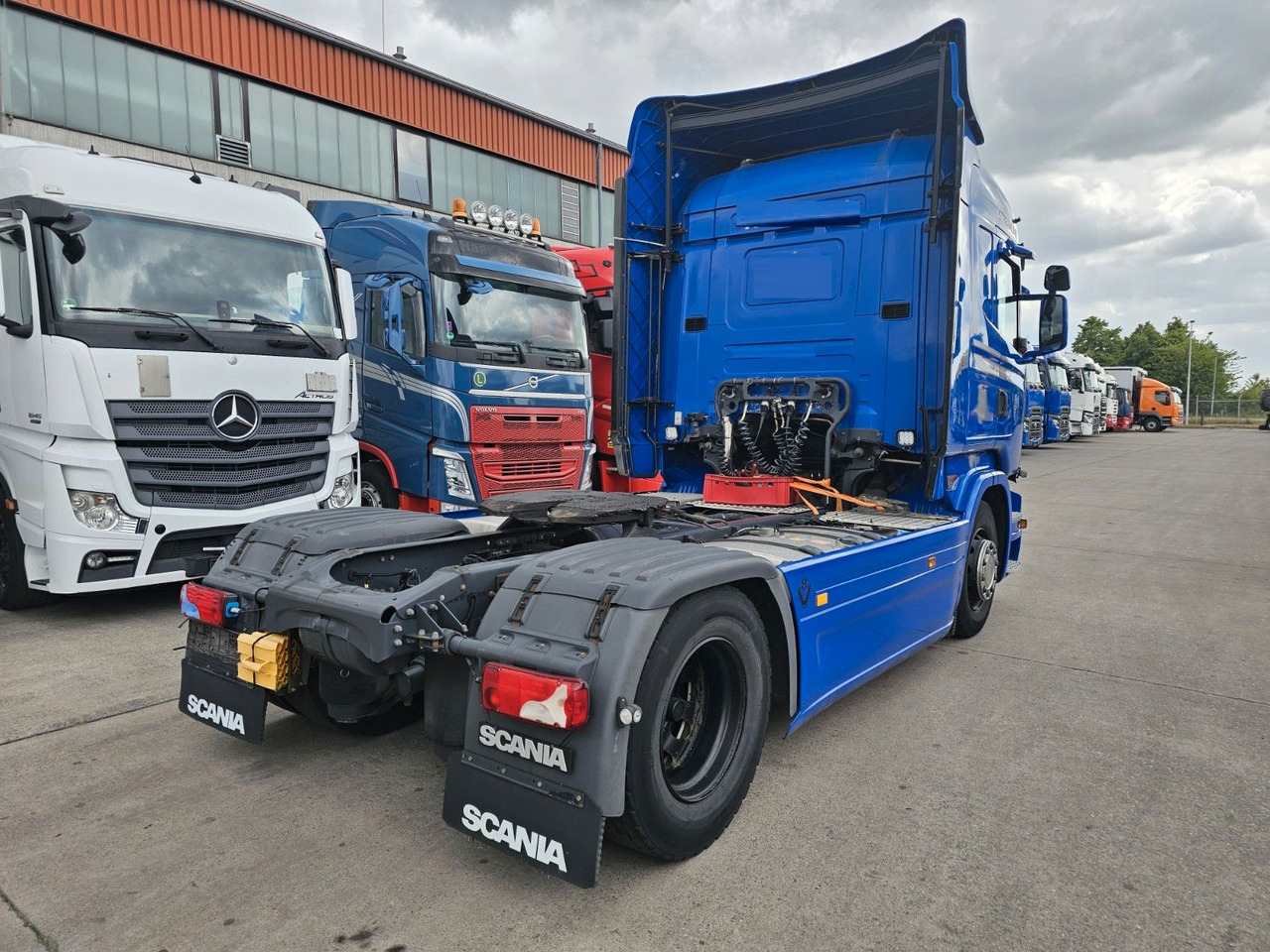Scania R450 * STREAMLINE * ACC * RETARDER * 2X TANK * - Тягач: фото 5 Scania R450 * STREAMLINE * ACC * RETARDER * 2X TANK * - Тягач: фото 5
