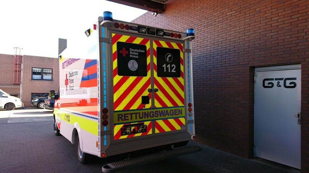 Машина скорой помощи Mercedes-Benz Sprinter 516 // 1 J Garantie //: фото 6 Машина скорой помощи Mercedes-Benz Sprinter 516 // 1 J Garantie //: фото 6