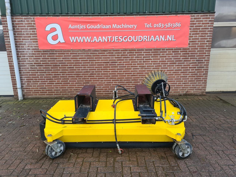 MTS bezem met lepel insteek - Щетка: фото 1 MTS bezem met lepel insteek - Щетка: фото 1