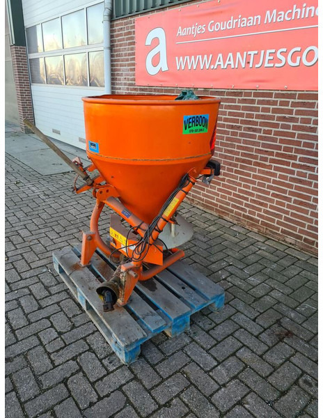 Stoll - Разбрасыватель песка/ Соли: фото 2 Stoll - Разбрасыватель песка/ Соли: фото 2