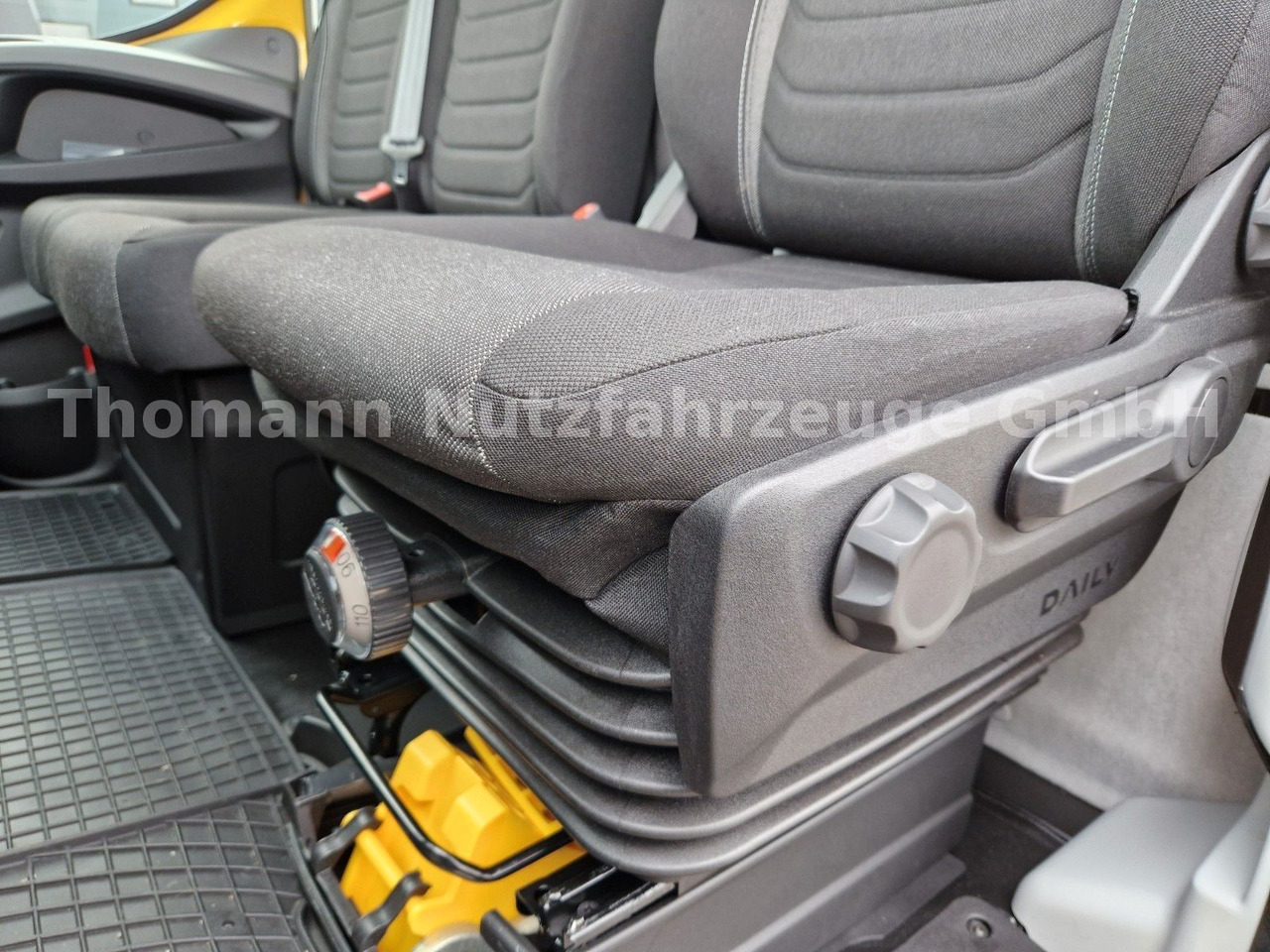 Эвакуатор Iveco DAILY 70C18 Festplateau Alu Premium Navi ACC: фото 19 Эвакуатор Iveco DAILY 70C18 Festplateau Alu Premium Navi ACC: фото 19