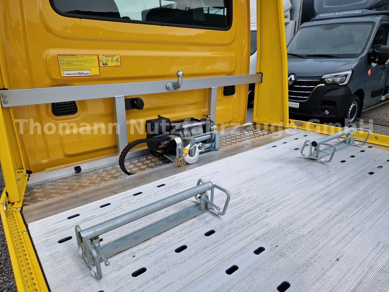 Эвакуатор Iveco DAILY 70C18 Festplateau Alu Premium Navi ACC: фото 12 Эвакуатор Iveco DAILY 70C18 Festplateau Alu Premium Navi ACC: фото 12