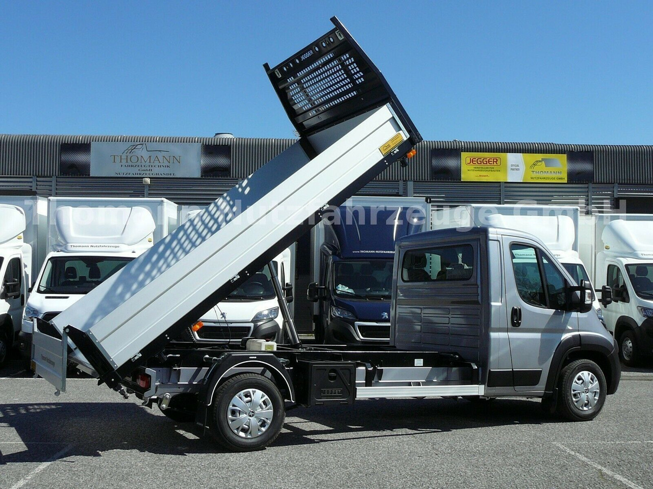 Peugeot Boxer Pritsche 3 Seiten Kipper Premiumaufbau Peugeot Boxer Pritsche 3 Seiten Kipper Premiumaufbau - Малотоннажный самосвал: фото 3 Peugeot Boxer Pritsche 3 Seiten Kipper Premiumaufbau Peugeot Boxer Pritsche 3 Seiten Kipper Premiumaufbau - Малотоннажный самосвал: фото 3