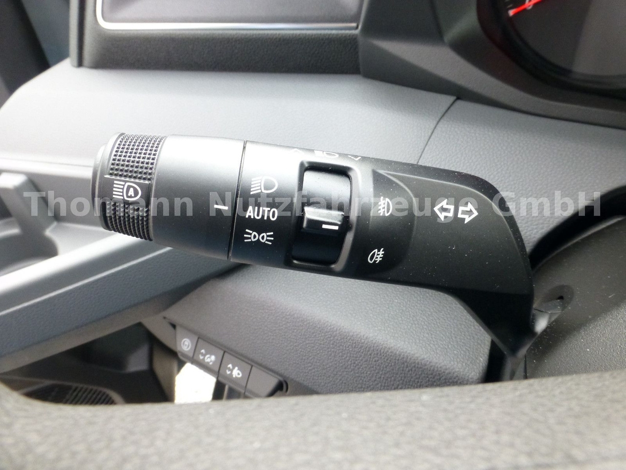 Тентованный фургон Renault NEW Master Pritsche Plane Premium 2025: фото 20