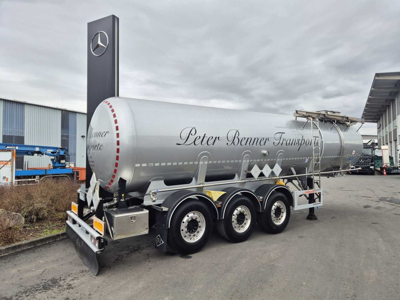 Feldbinder TSA 30.3 Gefahrgut ADR, 1 Kammer 30.000 Liter - Полуприцеп-цистерна: фото 3 Feldbinder TSA 30.3 Gefahrgut ADR, 1 Kammer 30.000 Liter - Полуприцеп-цистерна: фото 3