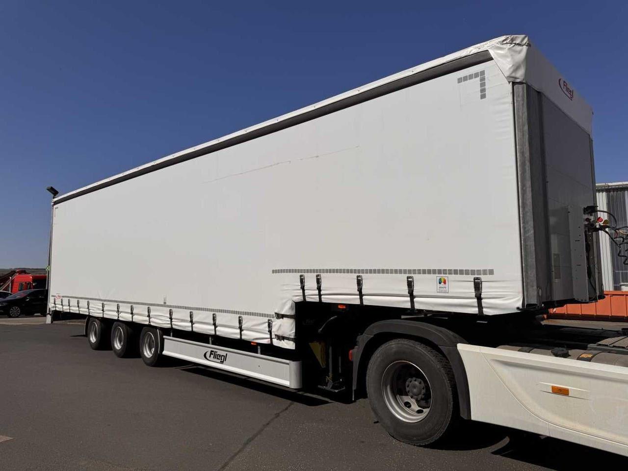Fliegl SDS 350 Schiebeplane+Verdeck XL SAF 20.900Km - Низкорамный полуприцеп: фото 2 Fliegl SDS 350 Schiebeplane+Verdeck XL SAF 20.900Km - Низкорамный полуприцеп: фото 2