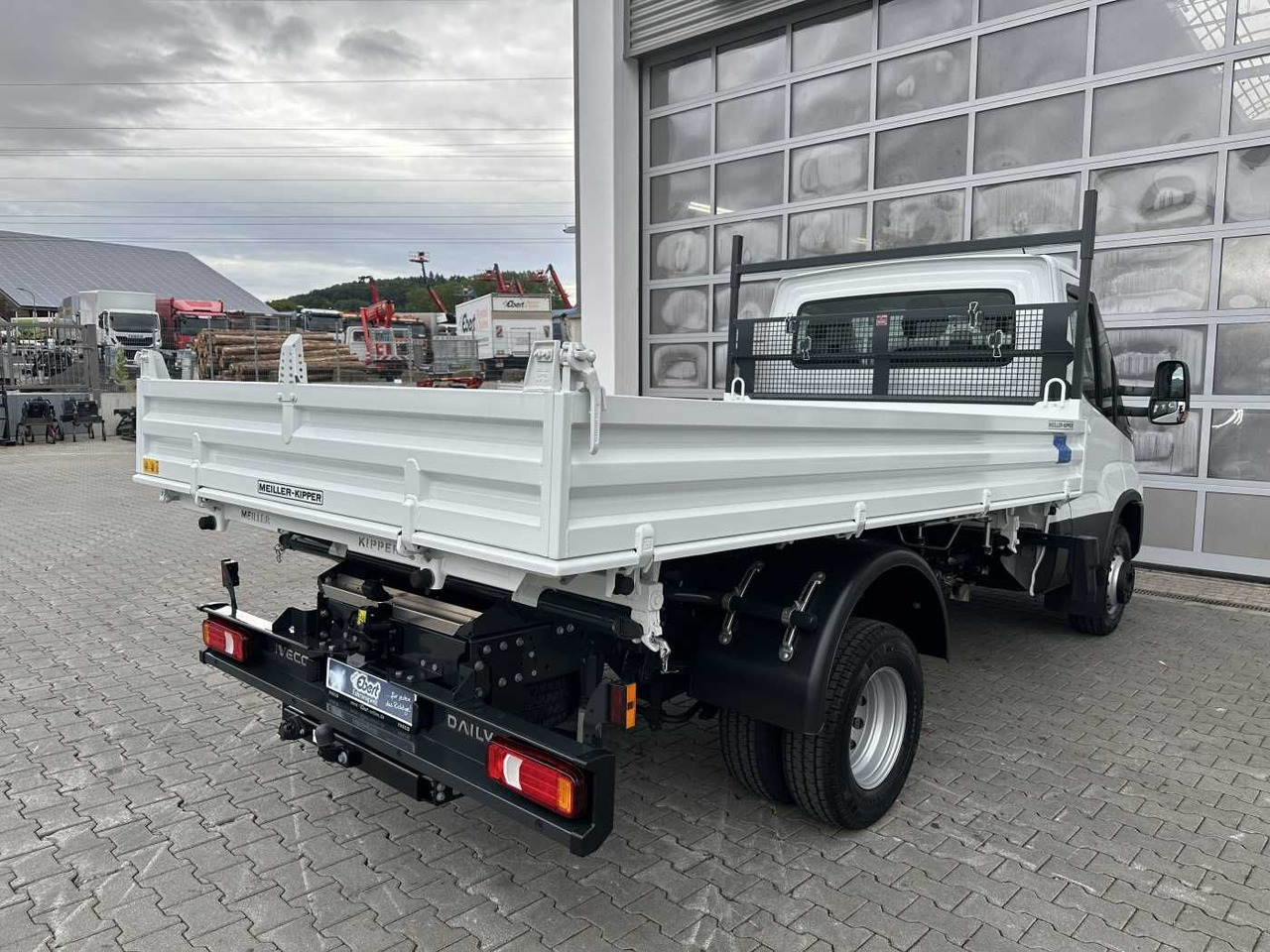 Iveco 70C18H 3-S.-Kipper Meiller *R3.450mm*2xAHK* - Малотоннажный самосвал: фото 5 Iveco 70C18H 3-S.-Kipper Meiller *R3.450mm*2xAHK* - Малотоннажный самосвал: фото 5