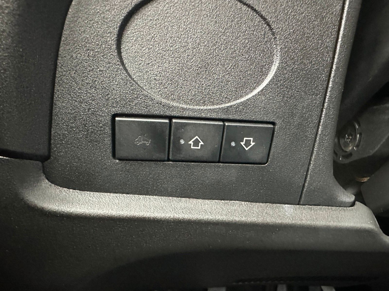 Малотоннажный самосвал Iveco 70C18H 3-S.-Kipper Meiller *R3.450mm*2xAHK*: фото 21 Малотоннажный самосвал Iveco 70C18H 3-S.-Kipper Meiller *R3.450mm*2xAHK*: фото 21