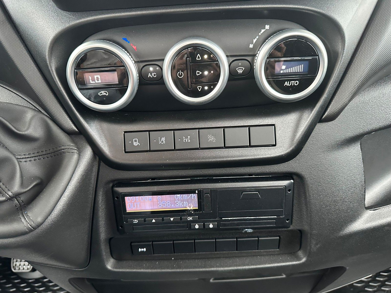 Малотоннажный самосвал Iveco 70C18H 3-S.-Kipper Meiller *R3.450mm*2xAHK*: фото 16 Малотоннажный самосвал Iveco 70C18H 3-S.-Kipper Meiller *R3.450mm*2xAHK*: фото 16