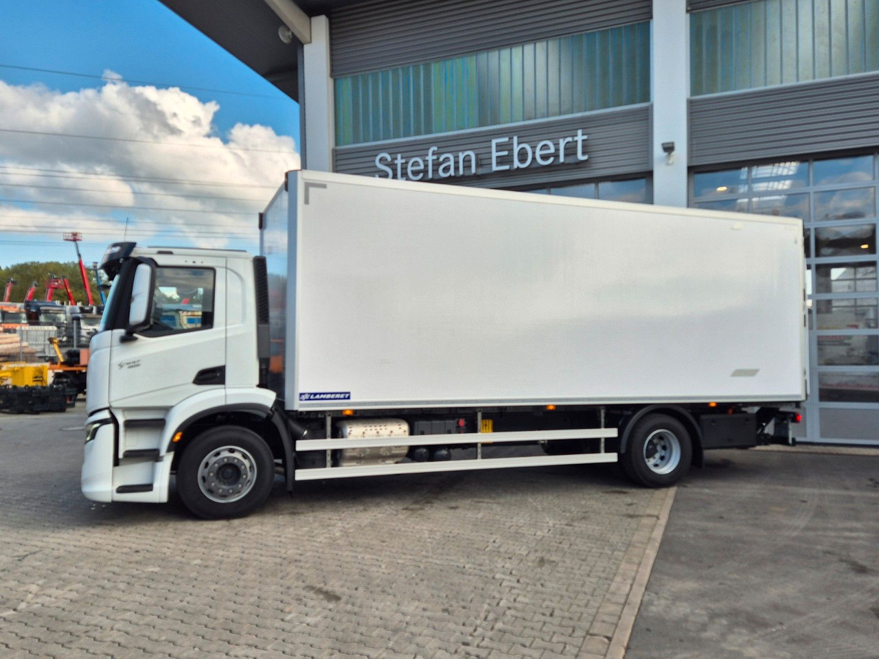 Iveco AD190S40/FP Lamberet Mitsubishi LBW Tür AHK - Рефрижератор: фото 5 Iveco AD190S40/FP Lamberet Mitsubishi LBW Tür AHK - Рефрижератор: фото 5