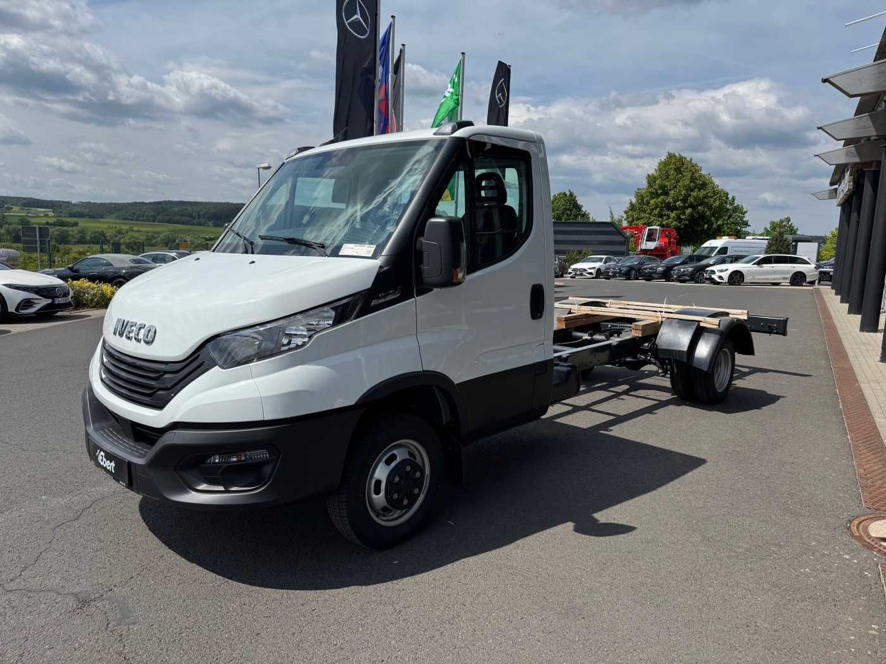 Iveco Daily 50C18 HA8 3.0L *R4.350mm*Klima*Automatik* - Грузовик-шасси: фото 3 Iveco Daily 50C18 HA8 3.0L *R4.350mm*Klima*Automatik* - Грузовик-шасси: фото 3