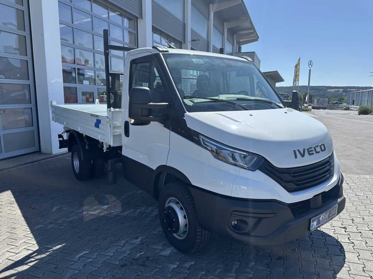 Iveco Daily 60C18H Kipper *R3.450mm*Kamera*2xAHK* - Малотоннажный самосвал: фото 3 Iveco Daily 60C18H Kipper *R3.450mm*Kamera*2xAHK* - Малотоннажный самосвал: фото 3
