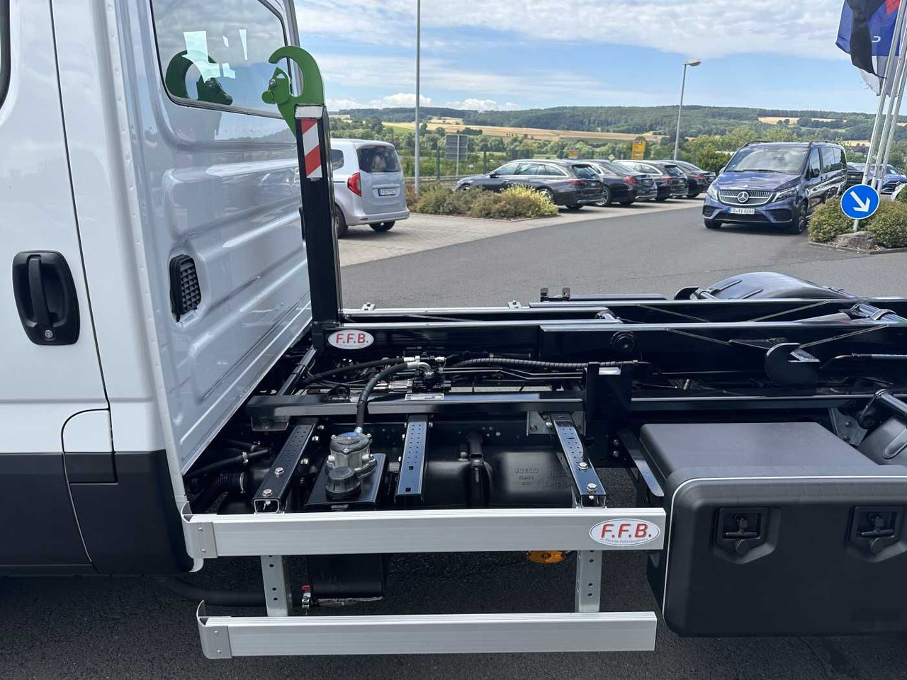 Iveco Daily 70C18 H 3.0L *R3.750mm*AHK*Luft*Sperre* - Крюковой мультилифт: фото 4 Iveco Daily 70C18 H 3.0L *R3.750mm*AHK*Luft*Sperre* - Крюковой мультилифт: фото 4