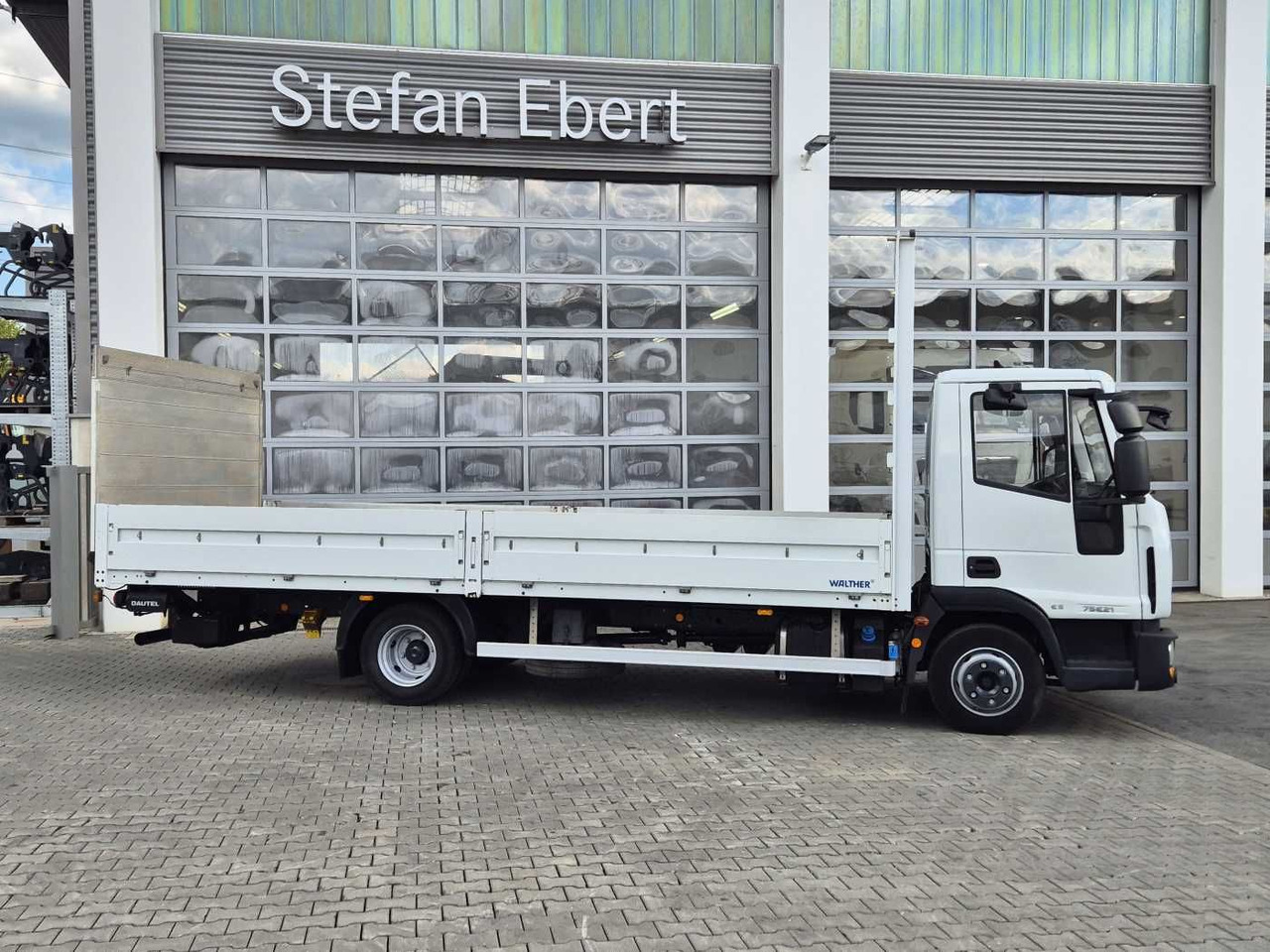 Iveco Eurocargo ML75E21/P Klima Ladebordwand 1.000kg - Малотоннажный бортовой грузовик: фото 5 Iveco Eurocargo ML75E21/P Klima Ladebordwand 1.000kg - Малотоннажный бортовой грузовик: фото 5