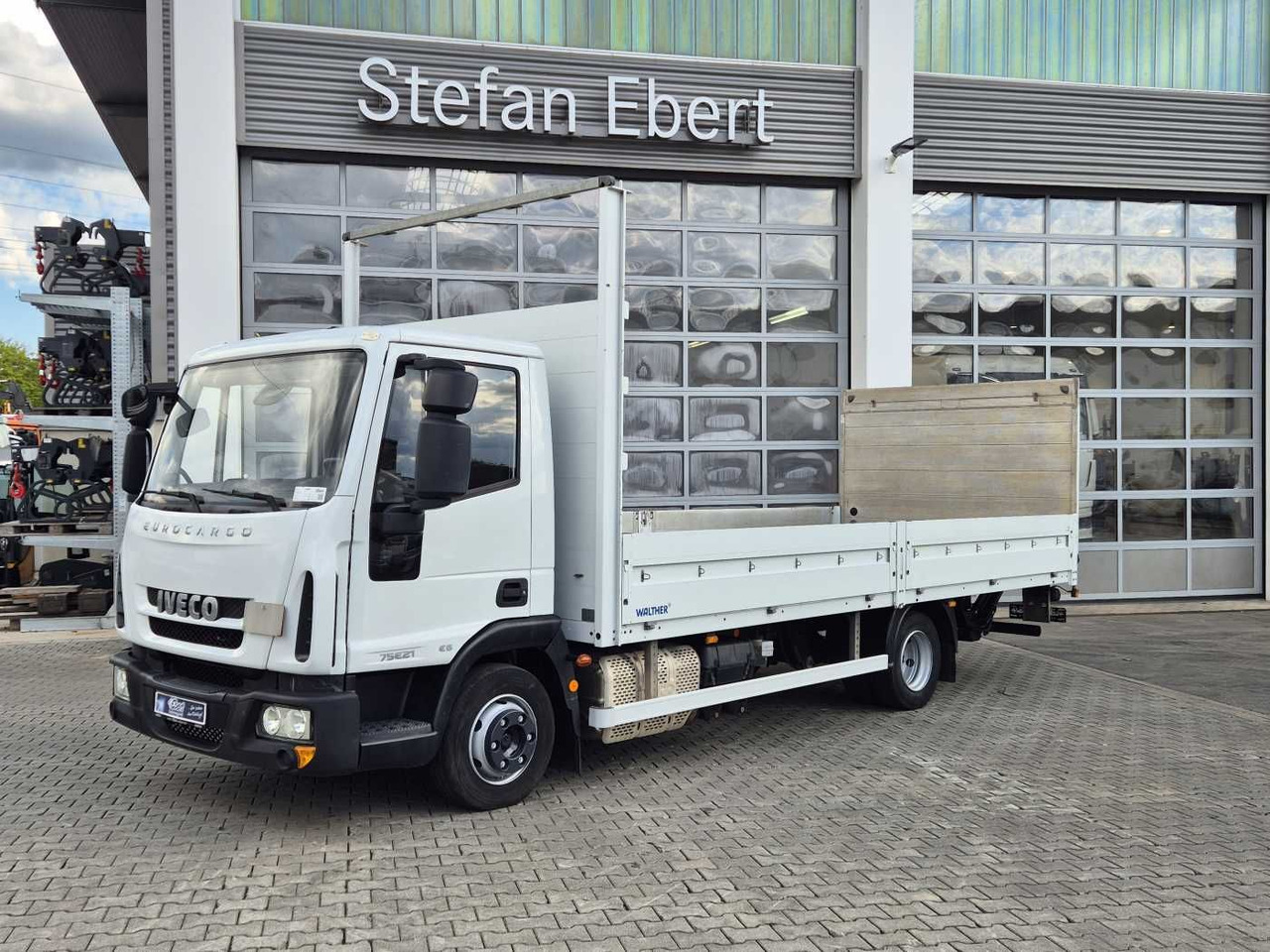Iveco Eurocargo ML75E21/P Klima Ladebordwand 1.000kg - Малотоннажный бортовой грузовик: фото 1 Iveco Eurocargo ML75E21/P Klima Ladebordwand 1.000kg - Малотоннажный бортовой грузовик: фото 1
