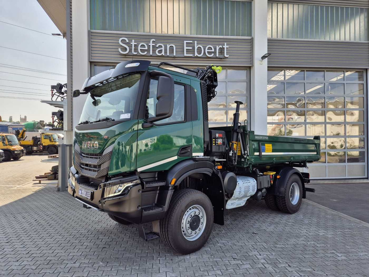 Iveco T-Way AD190T36W/P 4x4 HIAB X-HIDUO 118E-3 Funk - Самосвал, Автоманипулятор: фото 2 Iveco T-Way AD190T36W/P 4x4 HIAB X-HIDUO 118E-3 Funk - Самосвал, Автоманипулятор: фото 2