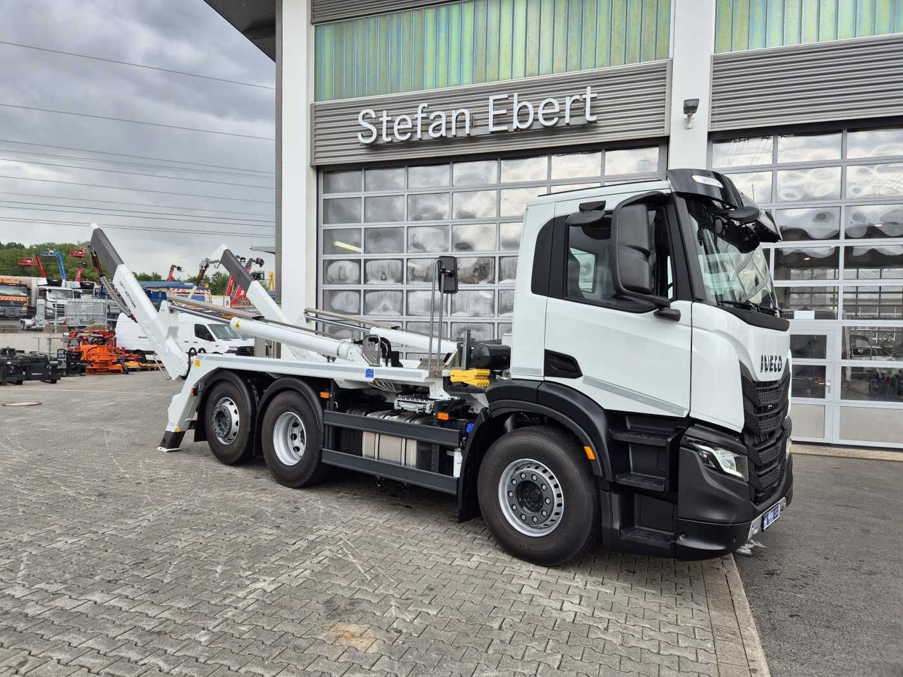 Iveco X-Way AD280X42Y/PS 6x2 Meiller 16. T Funk Lift - Самосвал: фото 1 Iveco X-Way AD280X42Y/PS 6x2 Meiller 16. T Funk Lift - Самосвал: фото 1