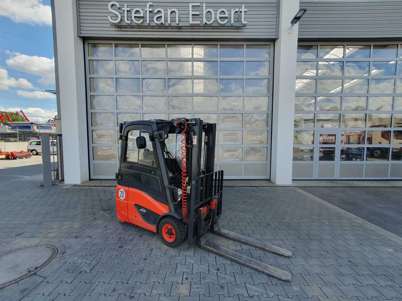 Linde E14 - 02 / Triplex: 4.00m! / SS / 855h! / 2021 - Электропогрузчик: фото 1 Linde E14 - 02 / Triplex: 4.00m! / SS / 855h! / 2021 - Электропогрузчик: фото 1