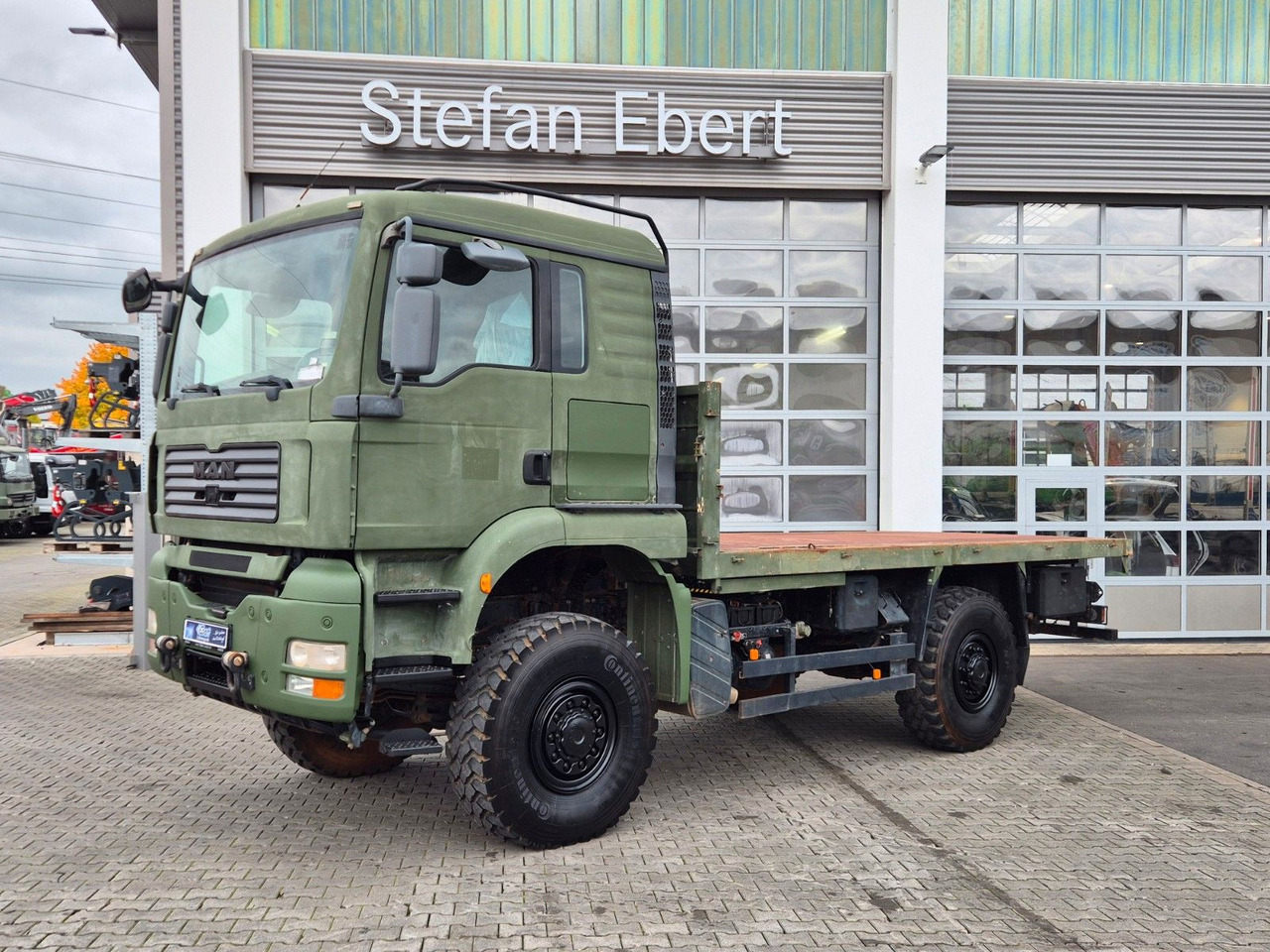 MAN TGA 18.360 4x4 BB Pritsche Single Bereifung - Грузовик бортовой/ Платформа: фото 3 MAN TGA 18.360 4x4 BB Pritsche Single Bereifung - Грузовик бортовой/ Платформа: фото 3