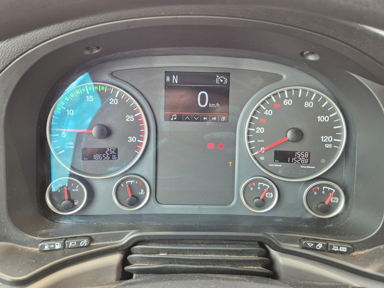 Грузовик бортовой/ Платформа, Автоманипулятор MAN TGS 26.420 6x2-4 LL Hiab 177K PRO 2 Stück: фото 25