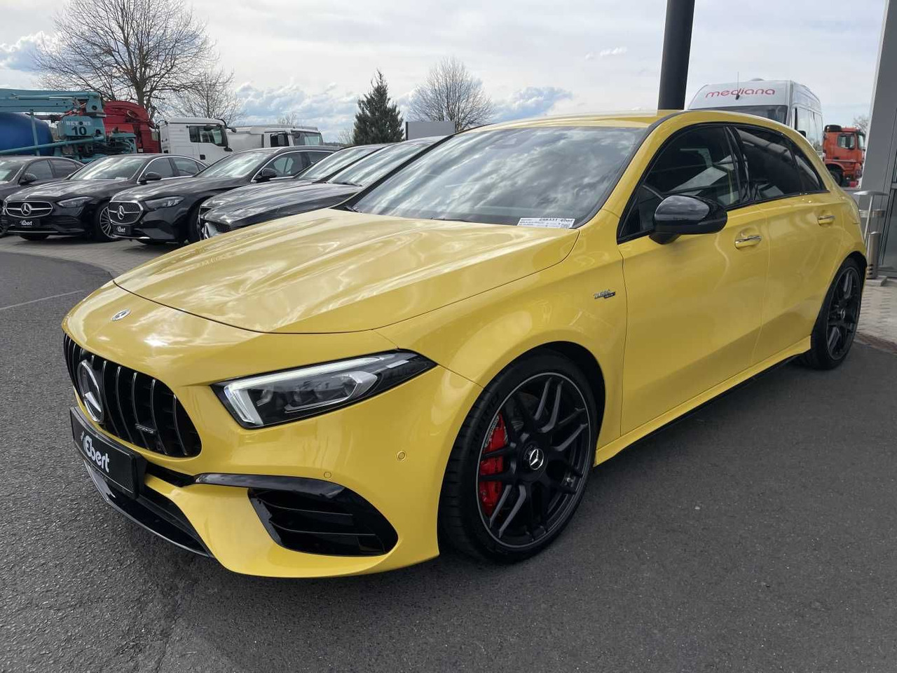 Mercedes-Benz A 45 S AMG PerfSitz+Night+PAGA+RIDE +19' - Легковой автомобиль: фото 2 Mercedes-Benz A 45 S AMG PerfSitz+Night+PAGA+RIDE +19' - Легковой автомобиль: фото 2