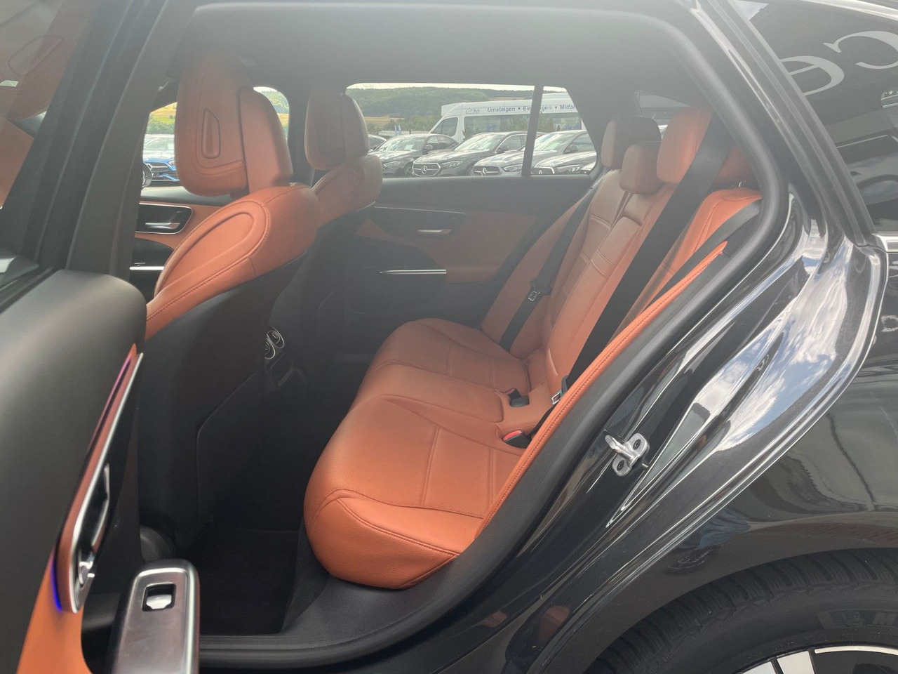 Mercedes-Benz C 300 e T AVANTGARDE R-Kamera+TOTW+Carplay - Универсал: фото 2 Mercedes-Benz C 300 e T AVANTGARDE R-Kamera+TOTW+Carplay - Универсал: фото 2