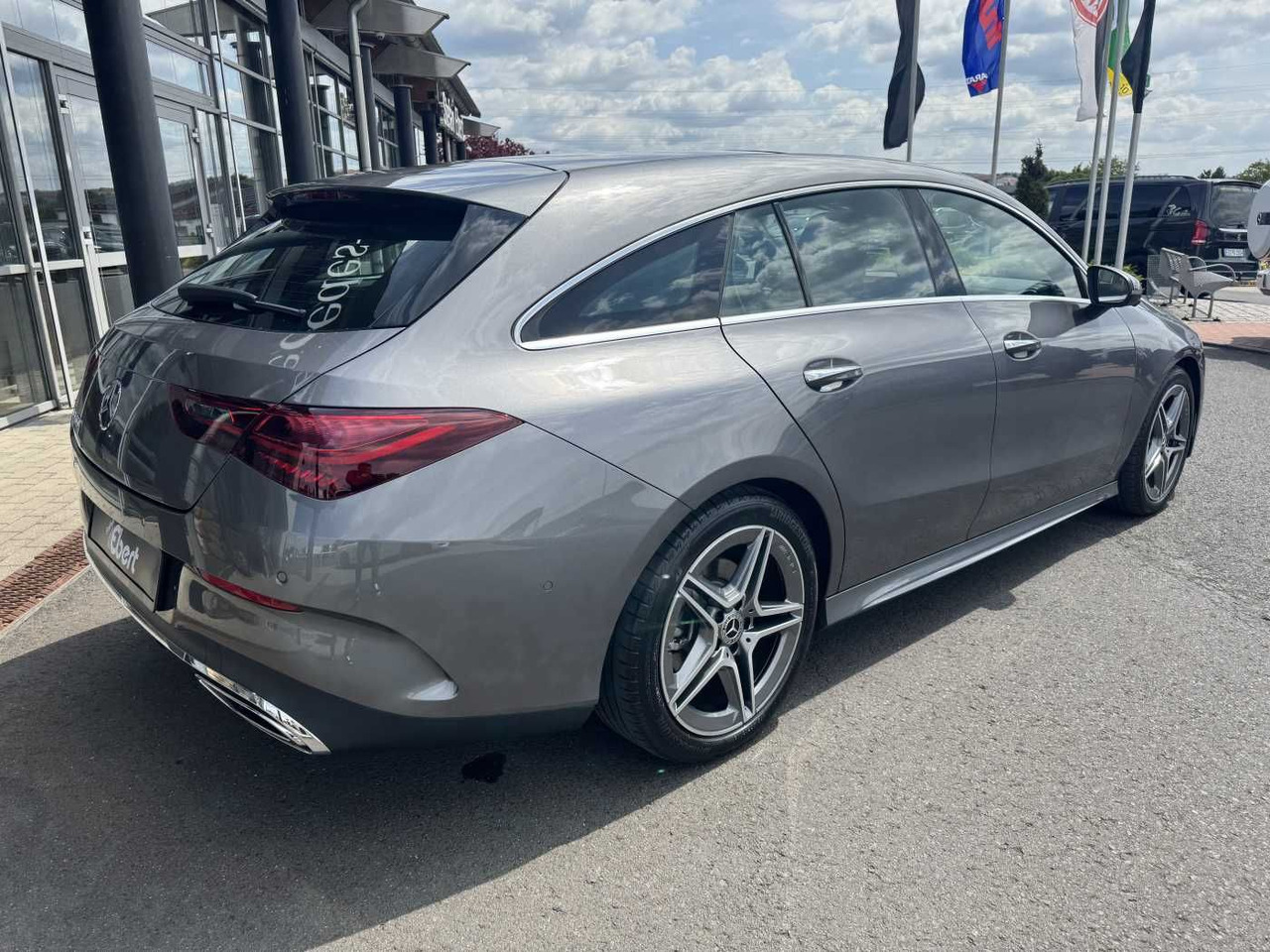 Mercedes-Benz CLA 200 AMG+Pano+MultiBeam+DistrPro+HUD+360 - Легковой автомобиль: фото 4 Mercedes-Benz CLA 200 AMG+Pano+MultiBeam+DistrPro+HUD+360 - Легковой автомобиль: фото 4