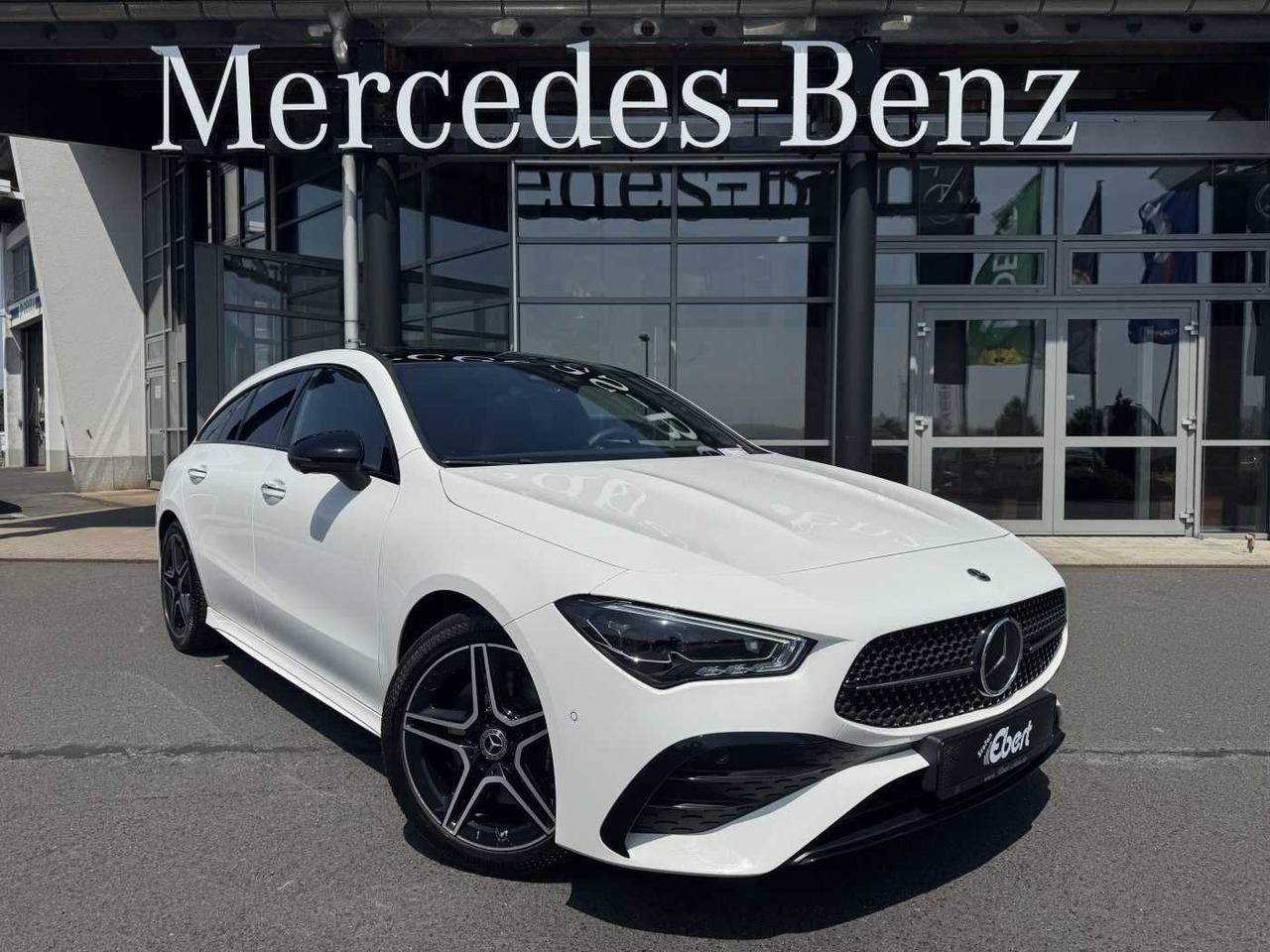 Mercedes-Benz CLA 220d Shooting Brake AMG+Pano+Distr+AHK+uvm. - Легковой автомобиль: фото 1 Mercedes-Benz CLA 220d Shooting Brake AMG+Pano+Distr+AHK+uvm. - Легковой автомобиль: фото 1