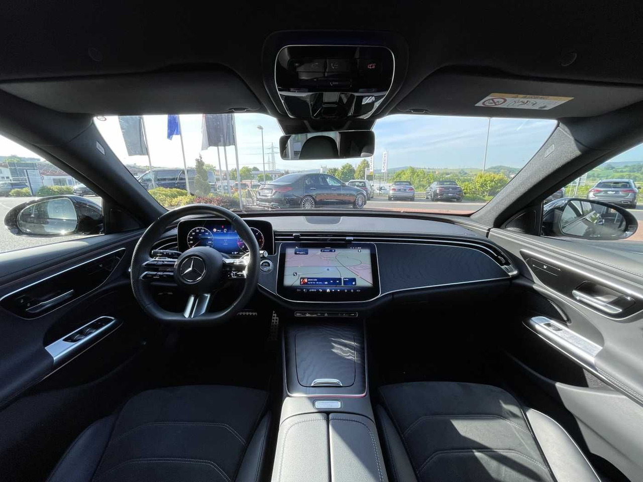 Универсал Mercedes-Benz E 220 d T AMG-Line AHK+Distr+R-Kamera +Ambiente+: фото 10
