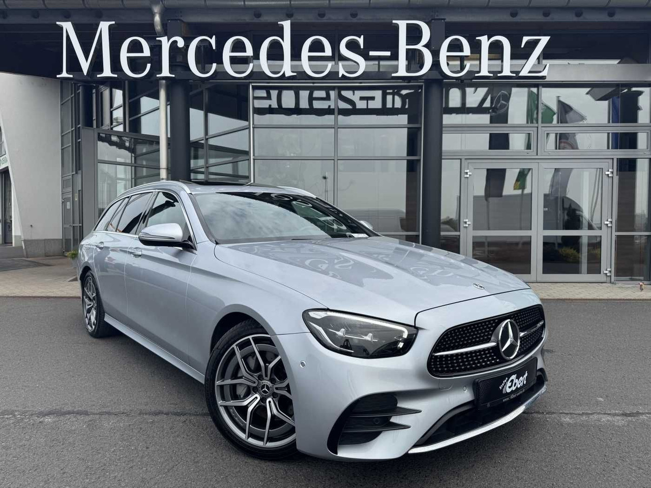 Mercedes-Benz E 220d T AMG+AHK+ESD+RKamera+TotW+ Ambiente - Легковой автомобиль: фото 1 Mercedes-Benz E 220d T AMG+AHK+ESD+RKamera+TotW+ Ambiente - Легковой автомобиль: фото 1