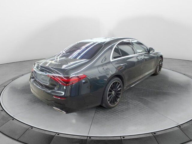 Mercedes-Benz S 580e AMG+Pano+Digital+Burm+3D+AirM+HUD+360+ - Седан: фото 3 Mercedes-Benz S 580e AMG+Pano+Digital+Burm+3D+AirM+HUD+360+ - Седан: фото 3