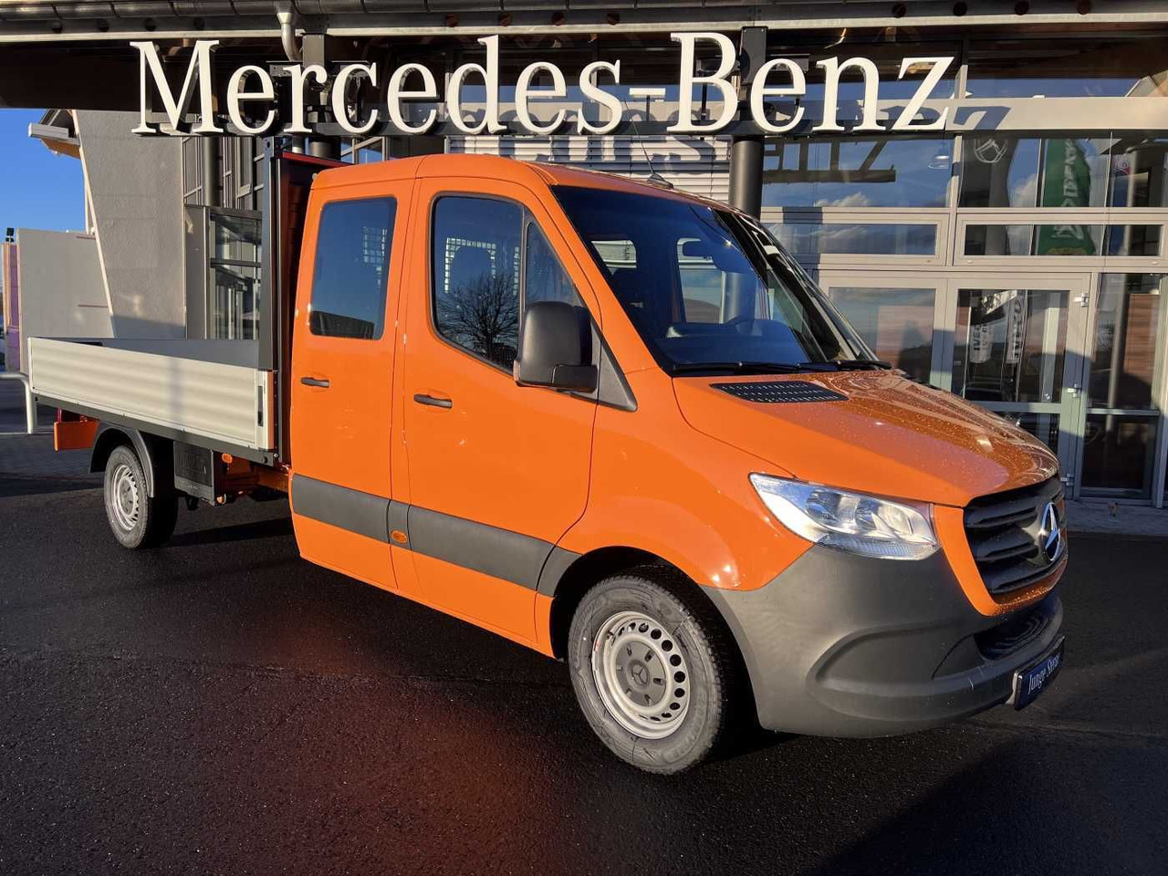 Mercedes-Benz Sprinter 317 CDI DoKa 4325 Klima MBUX Stdheiz - Малотоннажный бортовой грузовик, Грузопассажирский фургон: фото 1 Mercedes-Benz Sprinter 317 CDI DoKa 4325 Klima MBUX Stdheiz - Малотоннажный бортовой грузовик, Грузопассажирский фургон: фото 1