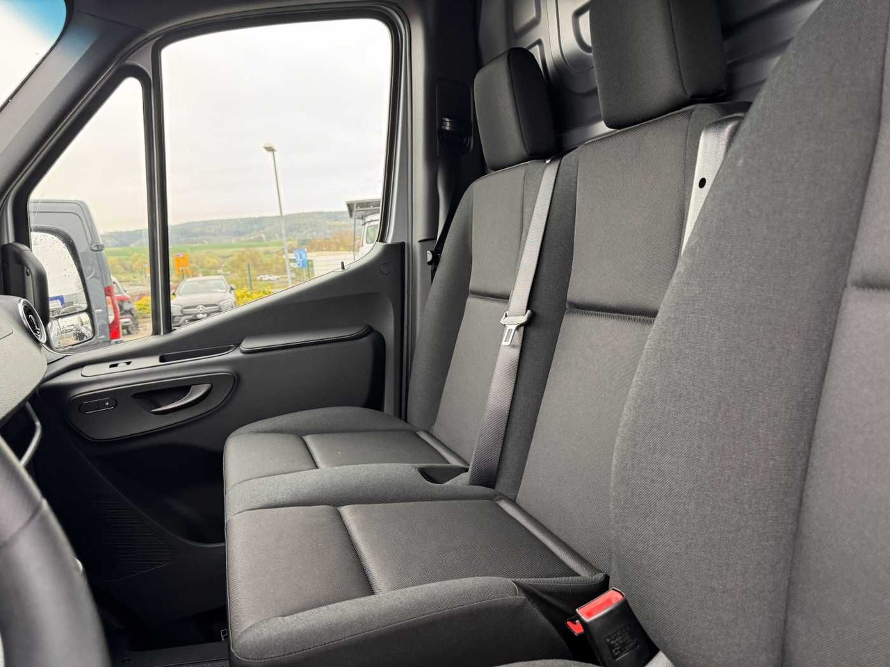 Цельнометаллический фургон Mercedes-Benz Sprinter 319 CDI 4x4 3665 Klima Standheiz AHK: фото 10