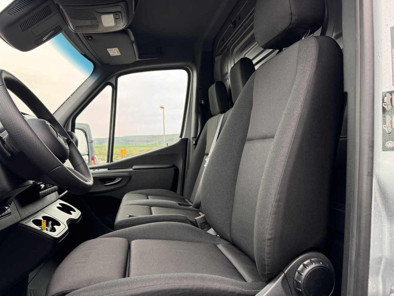 Цельнометаллический фургон Mercedes-Benz Sprinter 319 CDI 4x4 3665 Klima Standheiz AHK: фото 8