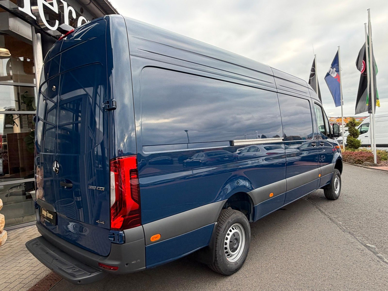 Mercedes-Benz Sprinter 319 CDI 4x4 4325 LED Navi - Цельнометаллический фургон: фото 4 Mercedes-Benz Sprinter 319 CDI 4x4 4325 LED Navi - Цельнометаллический фургон: фото 4