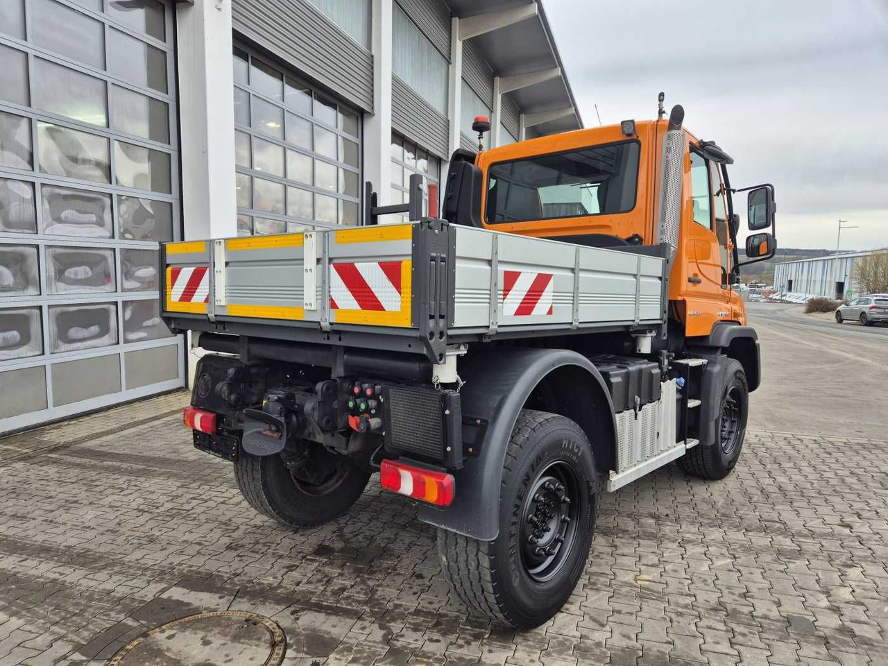 Новый Самосвал Mercedes-Benz Unimog U423 4x4 Hydrostat Zapfwelle: фото 10