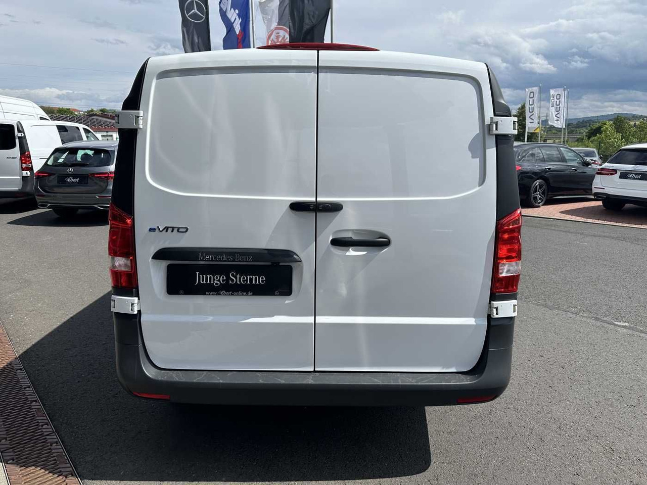 Mercedes-Benz eVito 112 Klima Kamera Navi SHZ Tempomat - Легковой фургон, Электрический фургон: фото 5 Mercedes-Benz eVito 112 Klima Kamera Navi SHZ Tempomat - Легковой фургон, Электрический фургон: фото 5