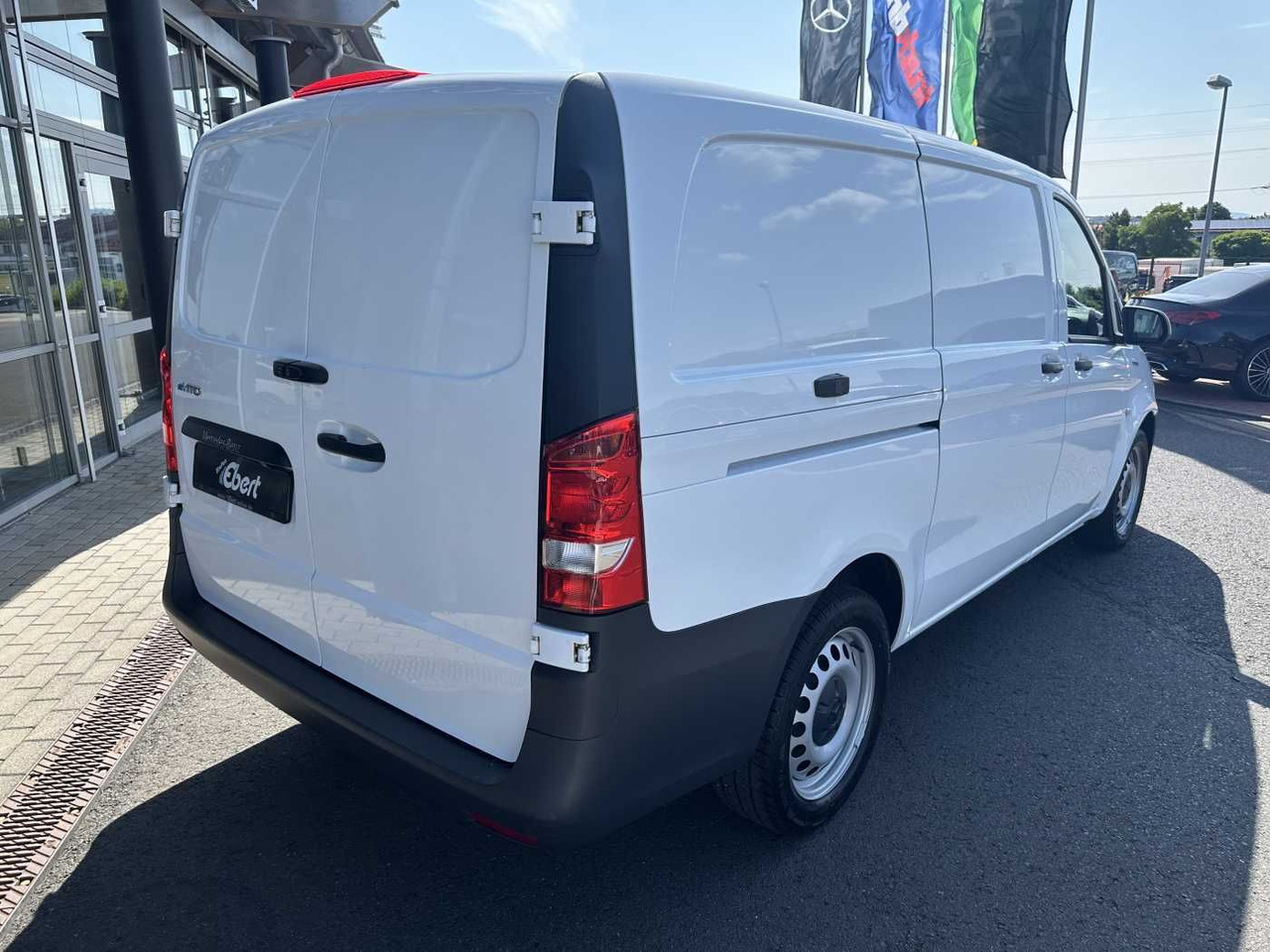 Mercedes-Benz eVito 112 Klima Kamera Navi SHZ Tempomat - Легковой фургон, Электрический фургон: фото 4 Mercedes-Benz eVito 112 Klima Kamera Navi SHZ Tempomat - Легковой фургон, Электрический фургон: фото 4