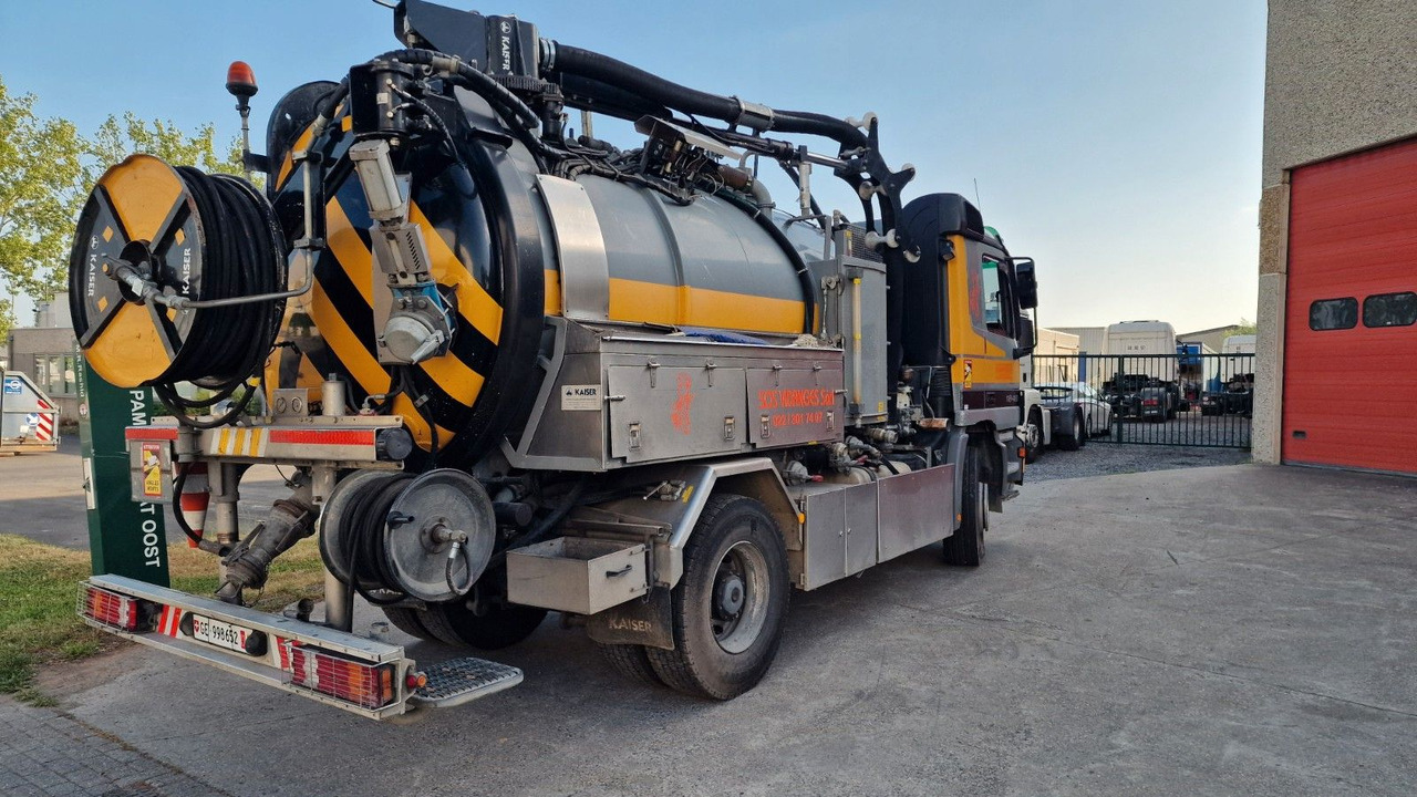 Mercedes-Benz Actros 18-40 - Ассенизатор: фото 4 Mercedes-Benz Actros 18-40 - Ассенизатор: фото 4