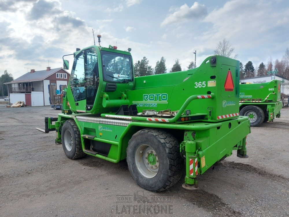 Merlo ROTO 40.25MCSS with basket, remote, jib - Телескопический погрузчик: фото 4 Merlo ROTO 40.25MCSS with basket, remote, jib - Телескопический погрузчик: фото 4