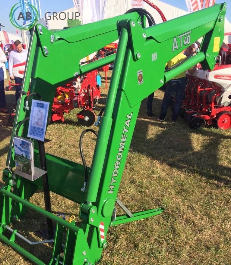 Hydrometal front loader AT-40 - Фронтальный погрузчик для трактора: фото 3 Hydrometal front loader AT-40 - Фронтальный погрузчик для трактора: фото 3