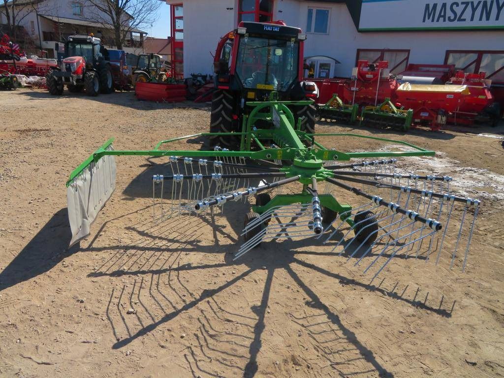 Inter-Tech Rotary Rake ZKT-420, 4.2 m - Сеноворошилка: фото 2 Inter-Tech Rotary Rake ZKT-420, 4.2 m - Сеноворошилка: фото 2