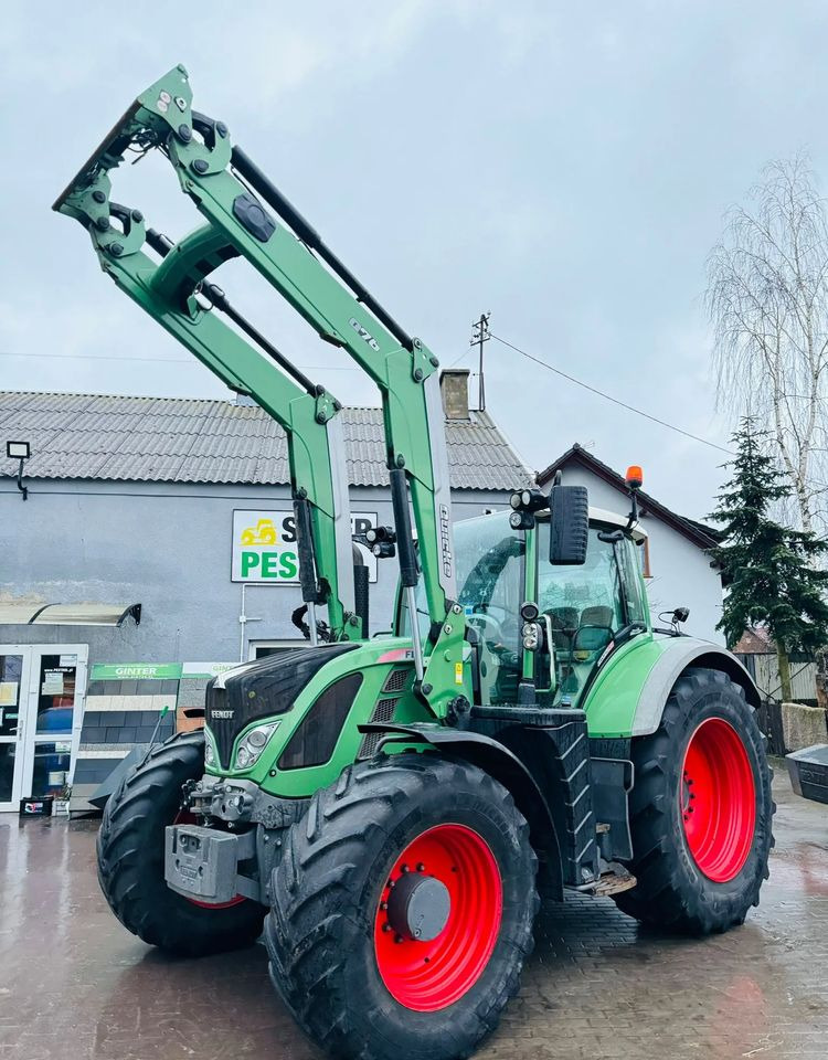 Fendt 724 - Трактор: фото 3 Fendt 724 - Трактор: фото 3