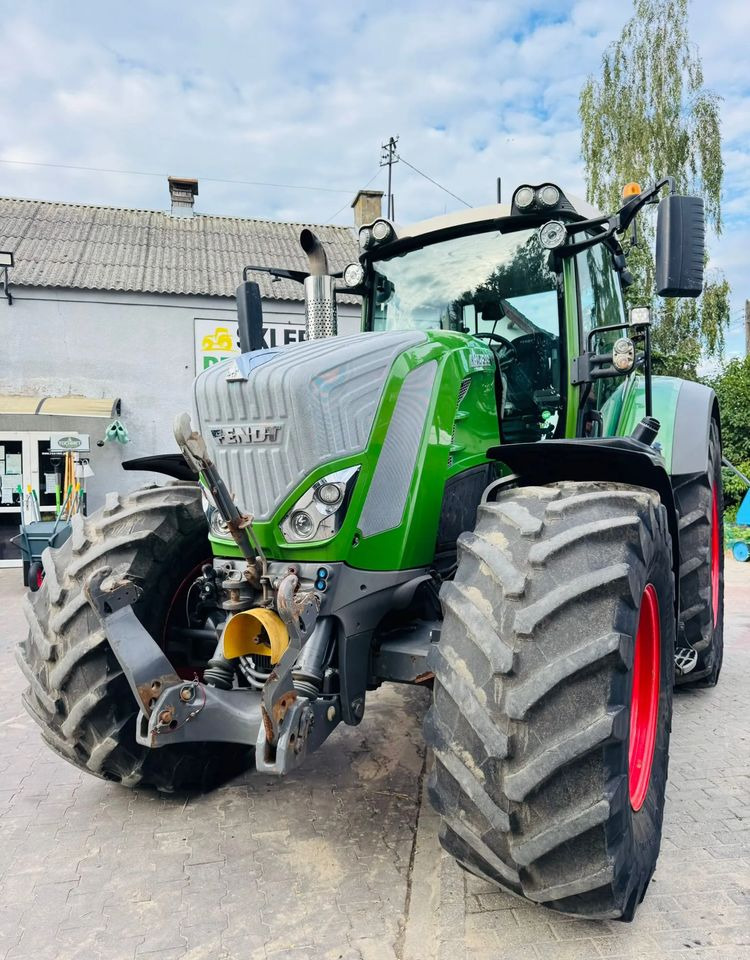Fendt 828 Vario Profi Plus - Трактор: фото 1 Fendt 828 Vario Profi Plus - Трактор: фото 1