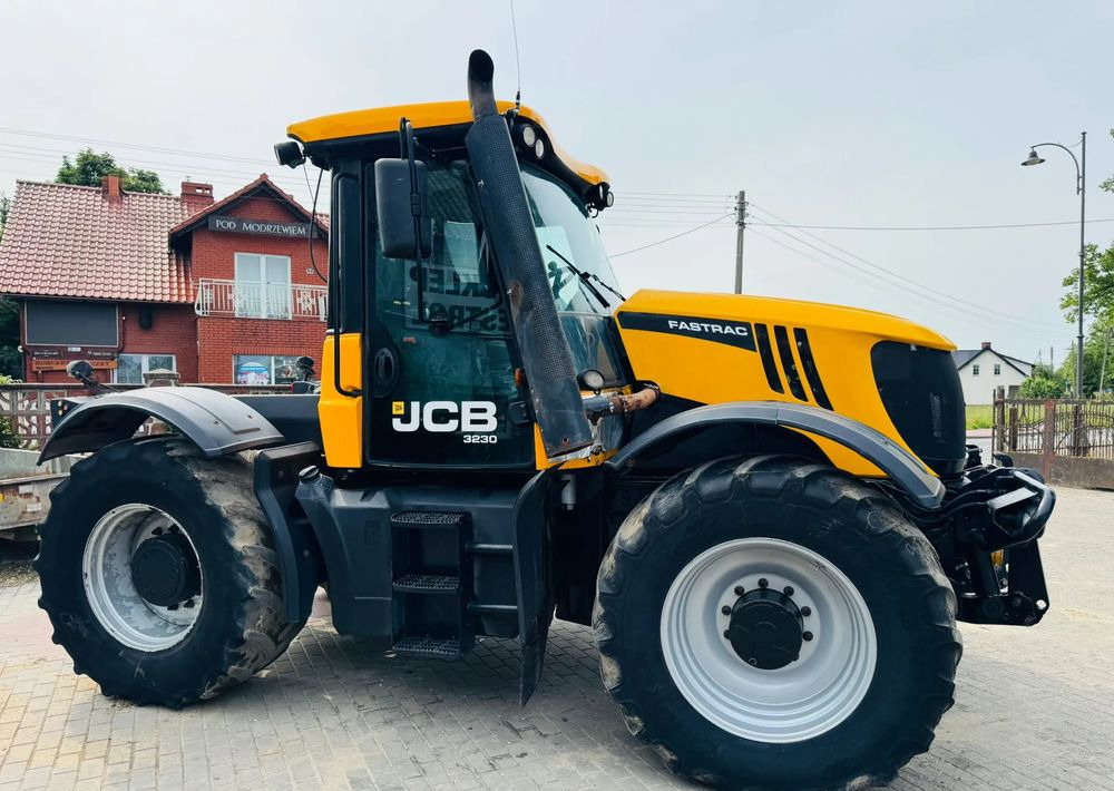 JCB FASTRAC 3230 - Трактор: фото 2 JCB FASTRAC 3230 - Трактор: фото 2