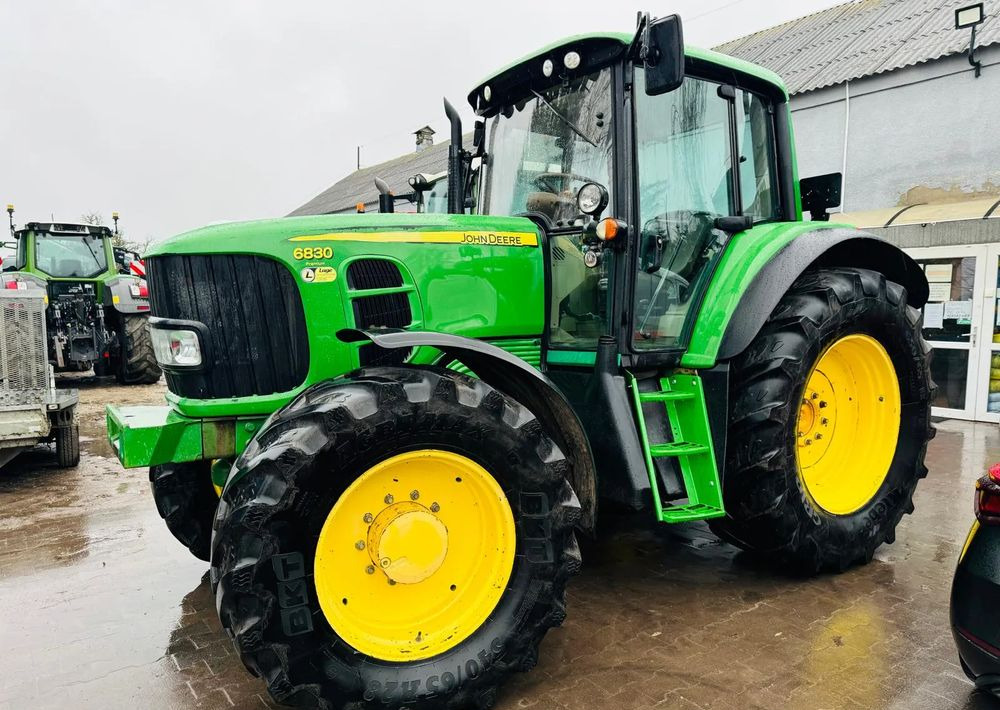 John Deere 6830 PREMIUM - Трактор: фото 1 John Deere 6830 PREMIUM - Трактор: фото 1