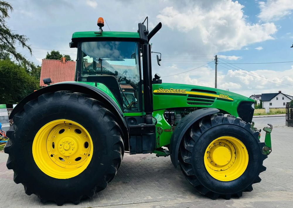 John Deere 7920 - Трактор: фото 4 John Deere 7920 - Трактор: фото 4
