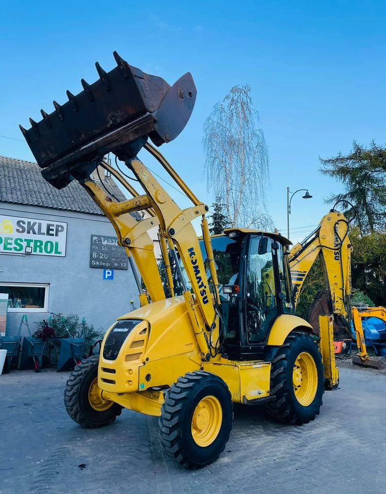 Komatsu WB93R - Экскаватор-погрузчик: фото 1 Komatsu WB93R - Экскаватор-погрузчик: фото 1