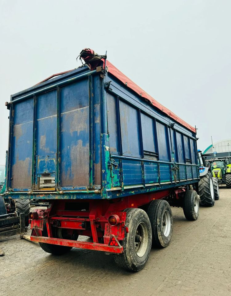 Lindner KMH16 - Сельскохозяйственный прицеп-самосвал: фото 4 Lindner KMH16 - Сельскохозяйственный прицеп-самосвал: фото 4