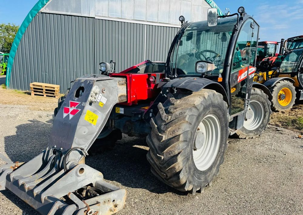 Massey Ferguson TH 70.38 - Телескопический погрузчик: фото 2 Massey Ferguson TH 70.38 - Телескопический погрузчик: фото 2